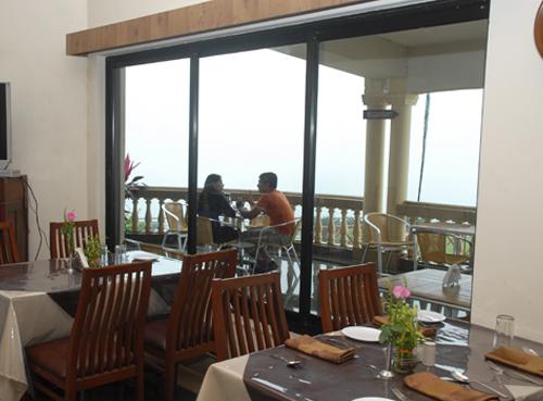 The Upper Deck Resort & Country Club
